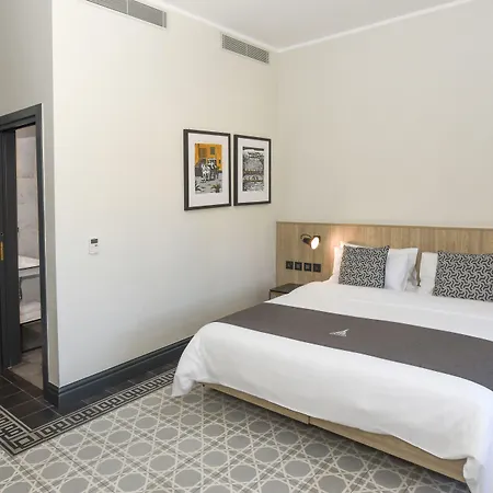 Hotel La Falconeria La Valette