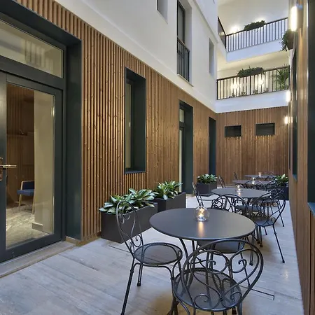 La Falconeria Hotell
