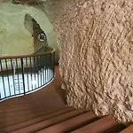 La Falconeria La Valeta