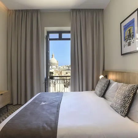 Hotel La Falconeria 4*