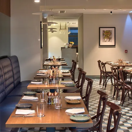 מלון La Falconeria