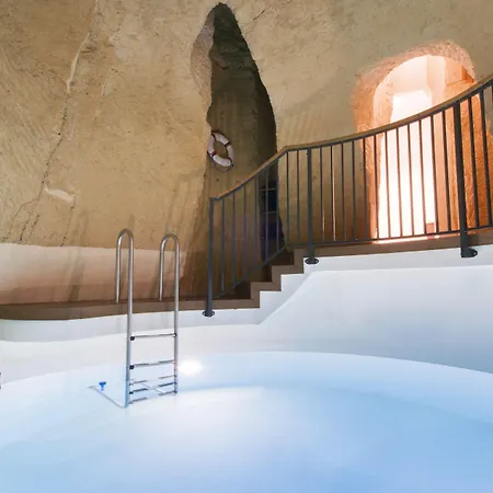 La Falconeria מלון