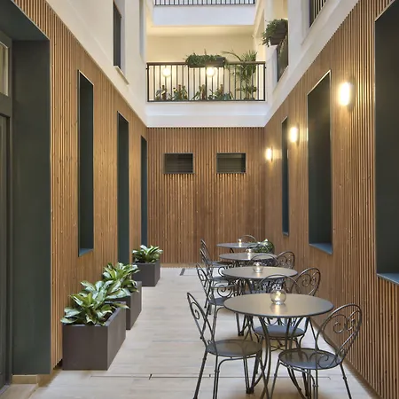 La Falconeria מלון 4*