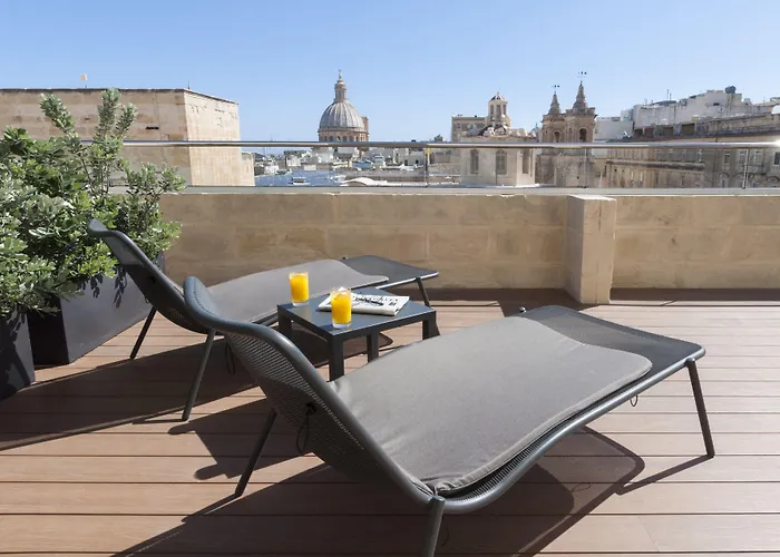 Otel La Falconeria 4*