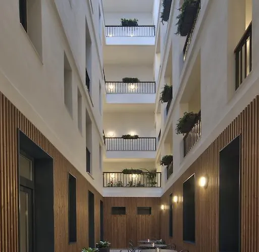 La Falconeria Valeta