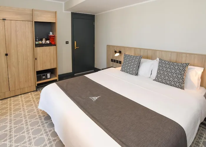 La Falconeria Otel 4*